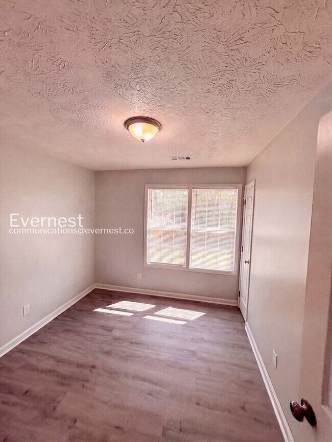 Building Photo - 1236 Claywill Cir