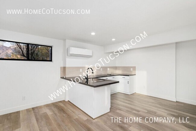 Building Photo - 5788 E Paseo Cimarron
