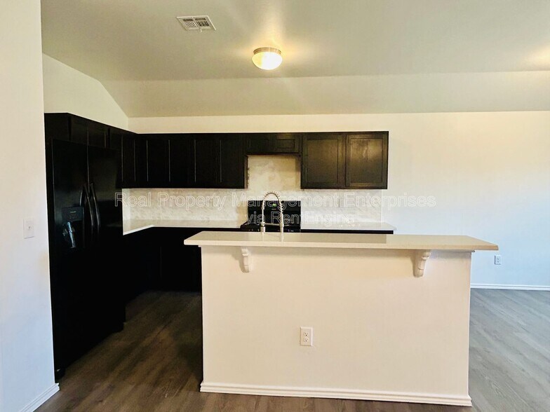 Building Photo - 11624 NW 96th St