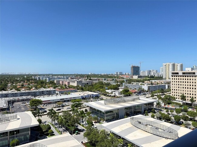 Building Photo - 1170 Hallandale Ave