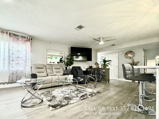 Building Photo - 1507 Sawyerwood Ave