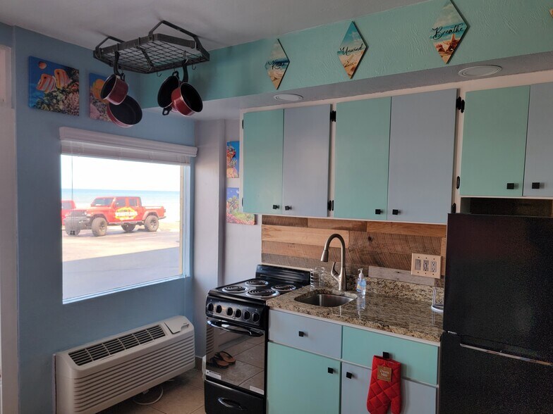 Building Photo - 1233 S Atlantic Ave