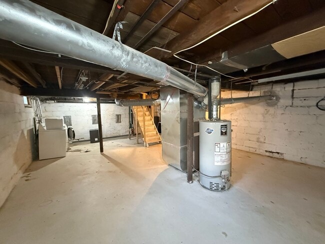 Building Photo - Charming 2-Bedroom Home in Godwin Heights ...
