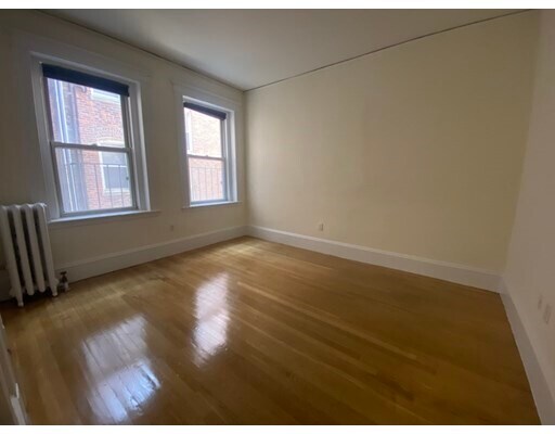 Primary Photo - 331 Huntington Ave