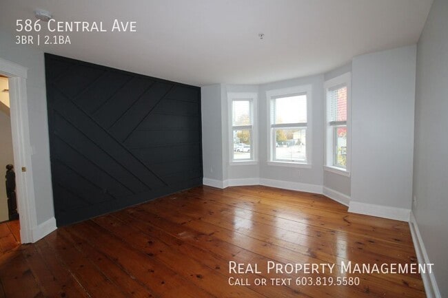 Building Photo - 586 Central Ave