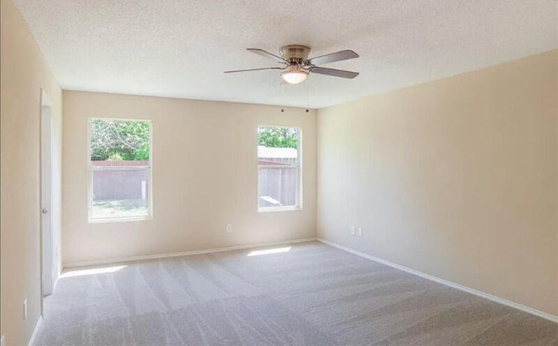 Building Photo - 119 Sandlewood Dr