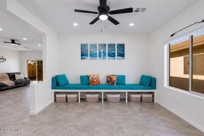 Building Photo - 8242 S Hidden Trail Ct