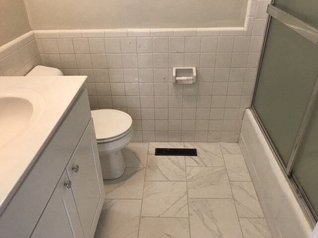 Building Photo - -- APPLICATION PENDING -- 5 BR / 4.5 BA Nice house near VCU! Available June 12th!