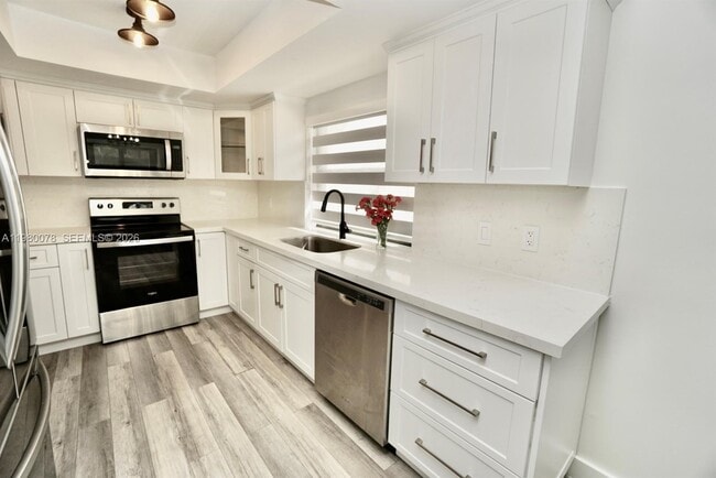 Building Photo - 14970 SW 49th Ln