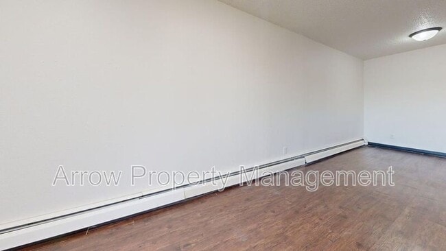 Building Photo - 215 E Arbor Ave