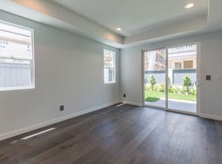 Building Photo - 205 S Irena Ave