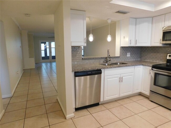 Building Photo - 2420 Winding Creek Blvd