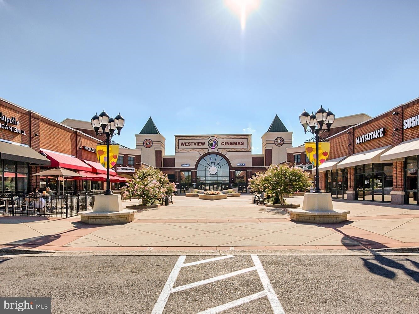 Building Photo - 6212 Adelay Ct W