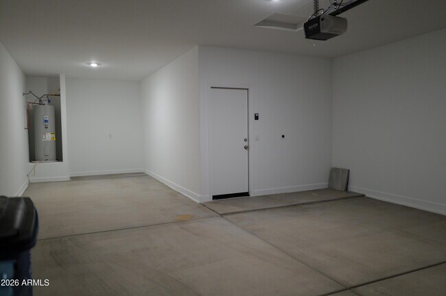 Building Photo - 5835 E Freesia Ln