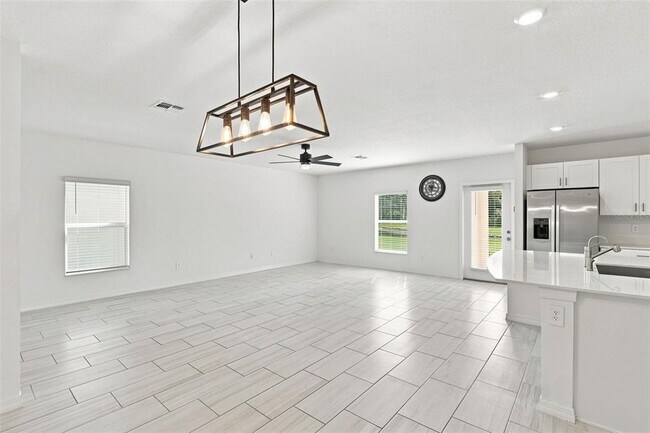 Building Photo - 35418 Ackley Trce