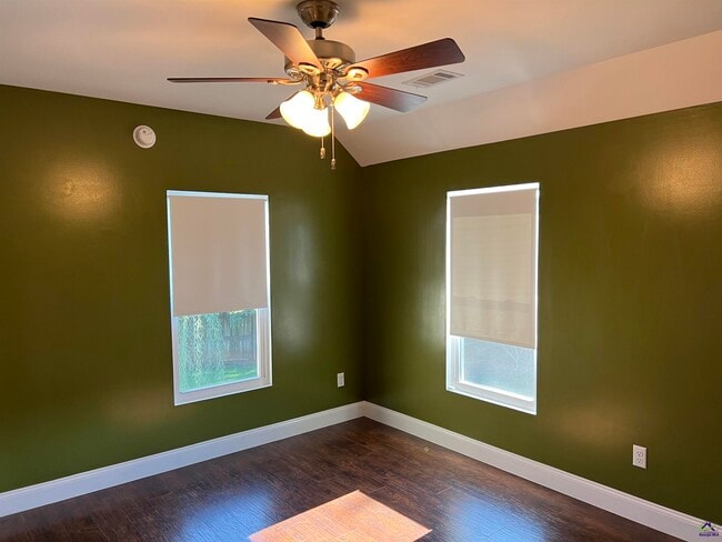 Building Photo - 108 Wilkes Ct