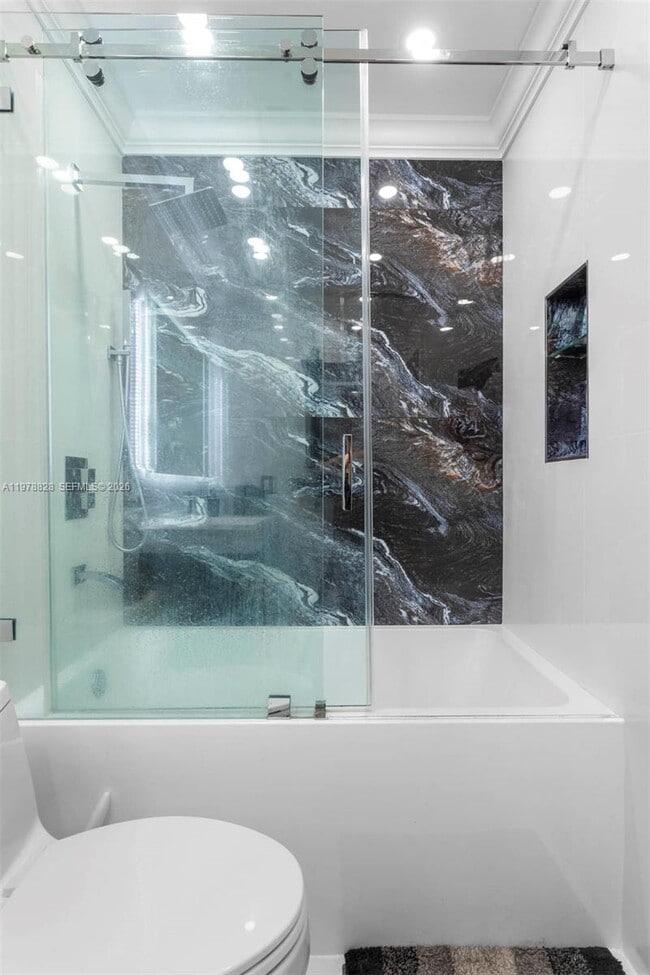 Building Photo - 8380 SW 154th Ave