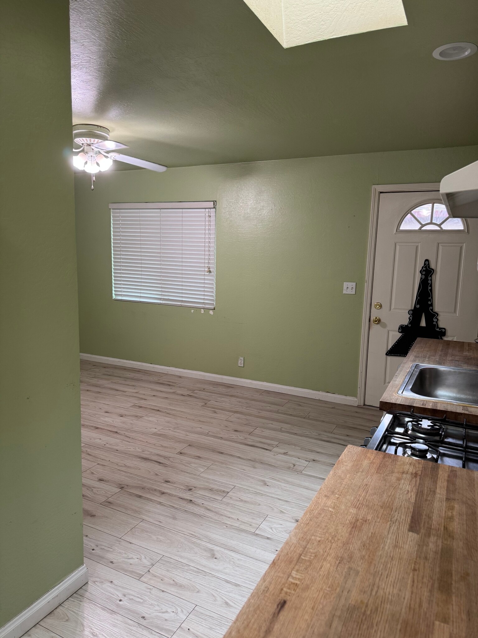 Building Photo - 852 Kellogg Ave