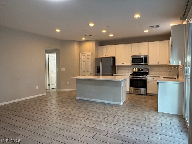 Building Photo - 6583 Dove Pt Pl