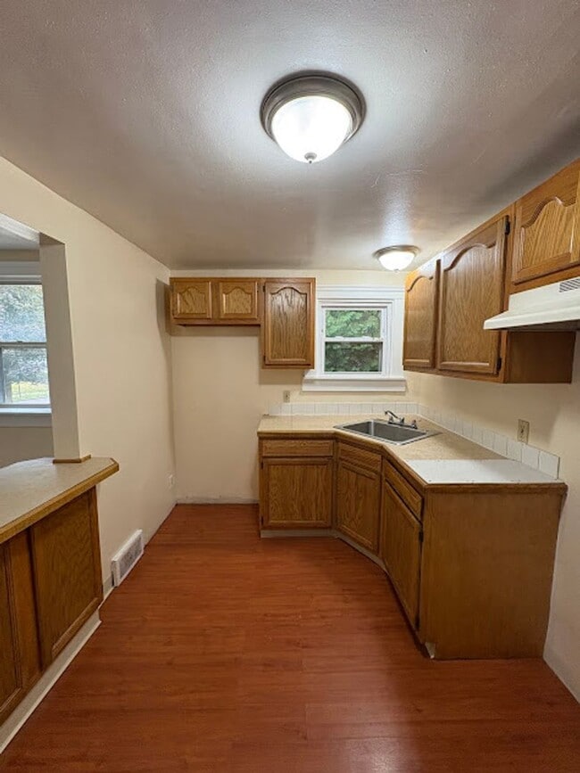 Building Photo - 2 Bedroom 1 Bathroom Home for Rent!