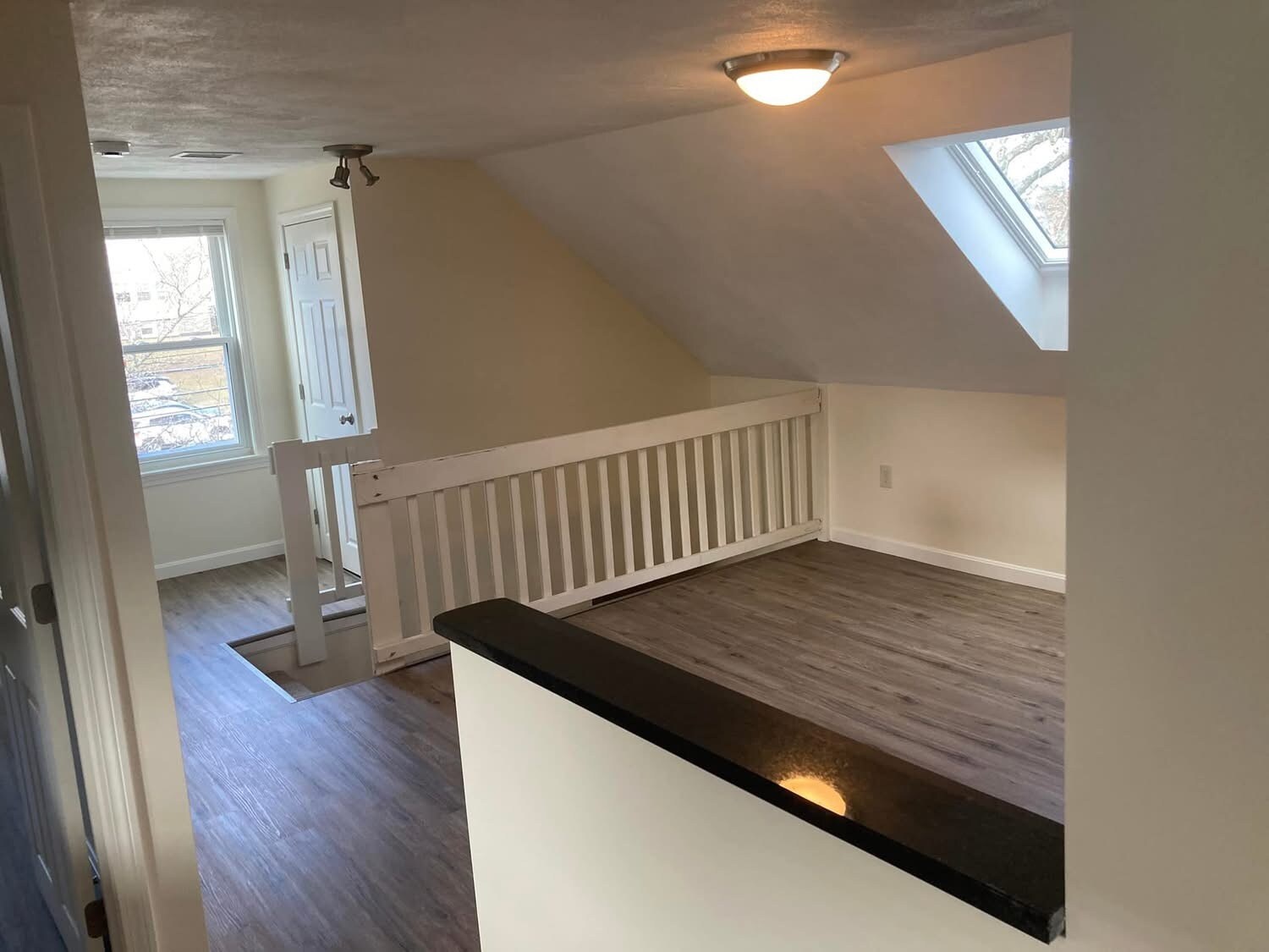 Building Photo - 102 Holten St