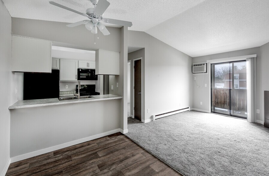 Eastwood on Grand 2120 Grand Ave West Des Moines IA 50265 Apartment