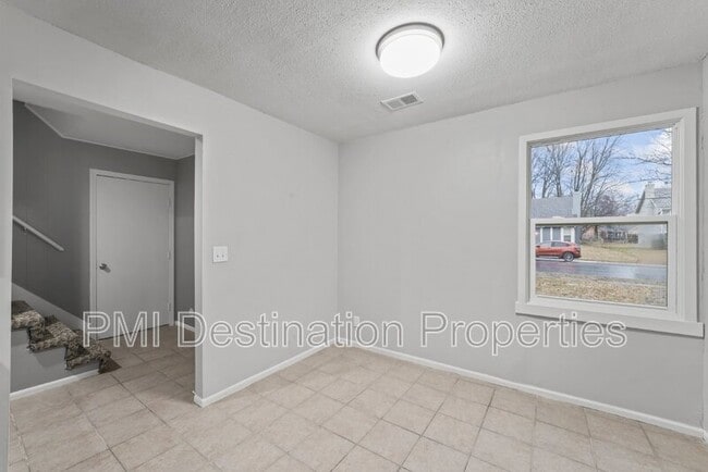Building Photo - 16306 W 141st Terrace