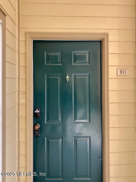 Building Photo - 7800 Point Meadows Dr