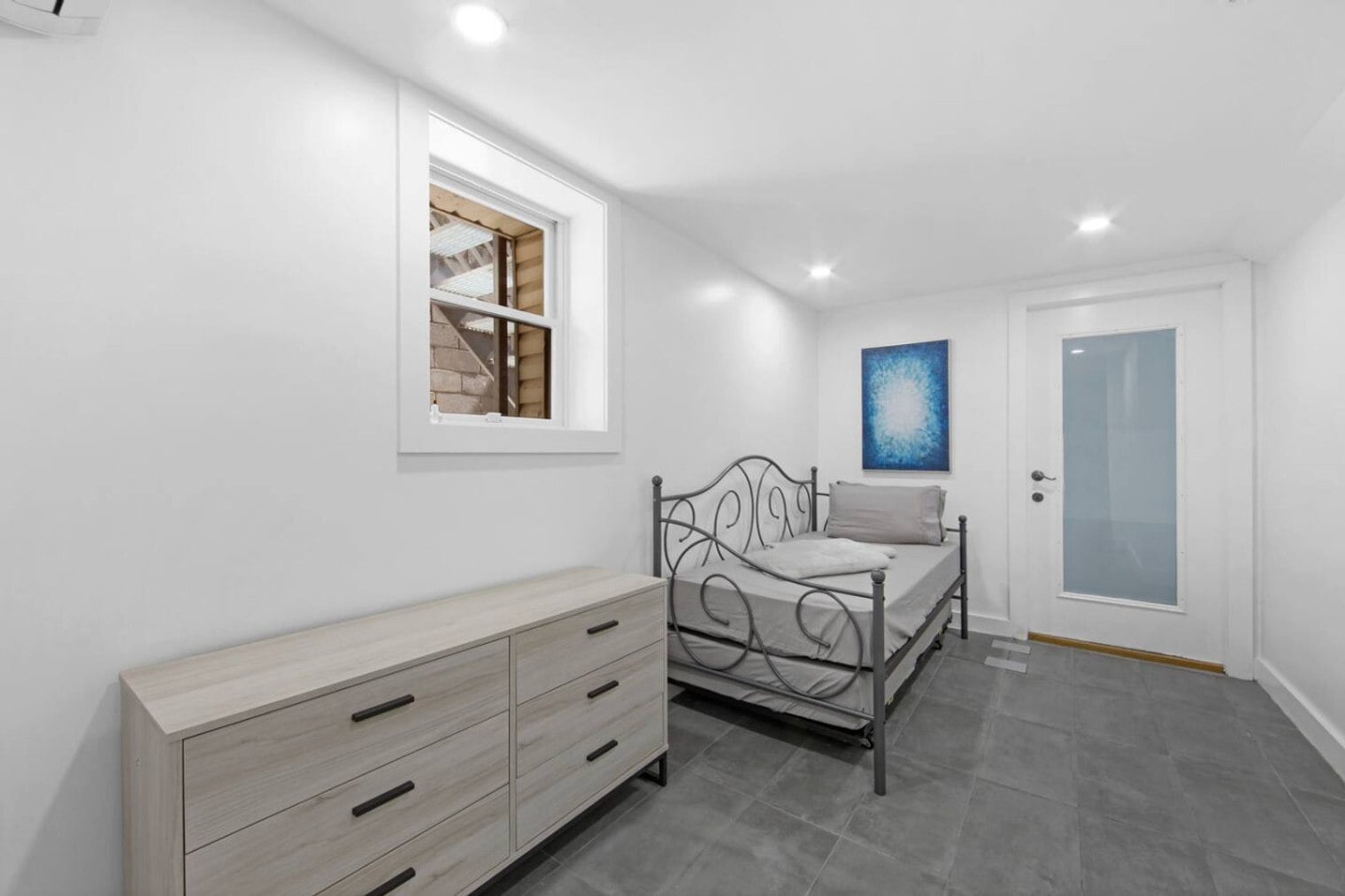 Building Photo - 564 W 182nd St