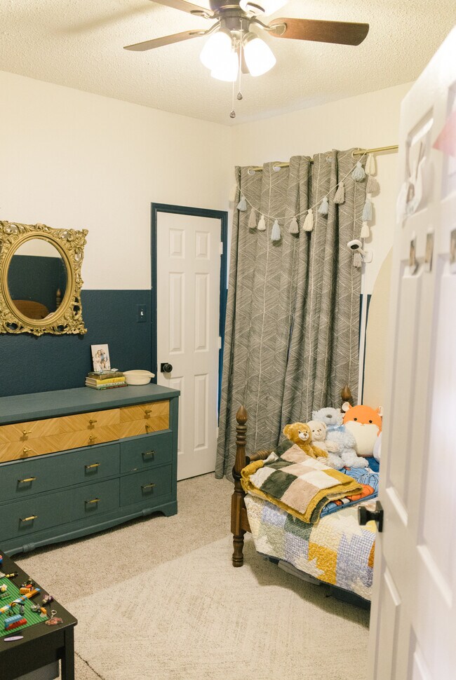 Building Photo - 4812 Buckskin Dr