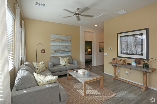 2BR, 2BA - 962 SF - Avilla Deer Valley