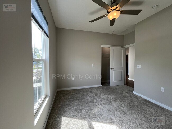 Building Photo - Beautiful 3BR Home with Pond Views, Modern Finishes & Low-Maintenance Living