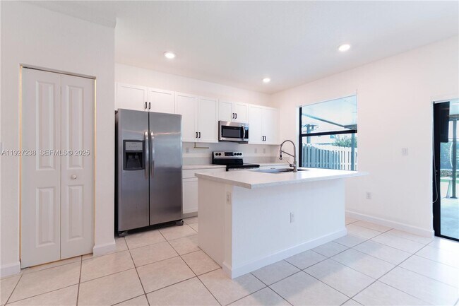 Building Photo - 25185 SW 108th Ave