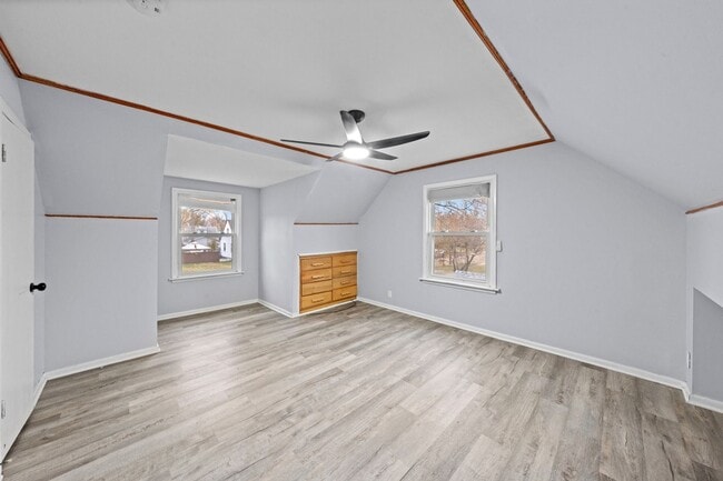 Building Photo - 5352 W 90th St