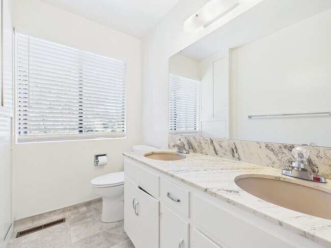 Building Photo - 4 Bedroom family home in Pebble Beach