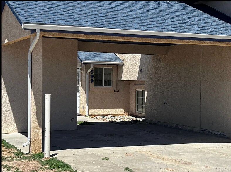 Building Photo - 593 S Aguilar Dr