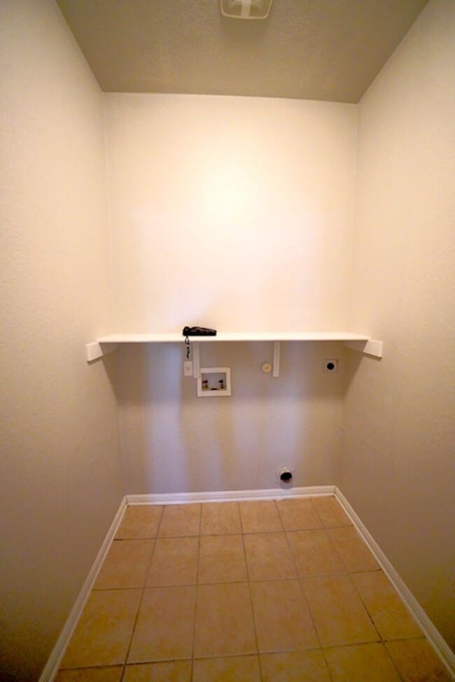 Building Photo - Gorgeous Single Story Home in Cibolo! Real...