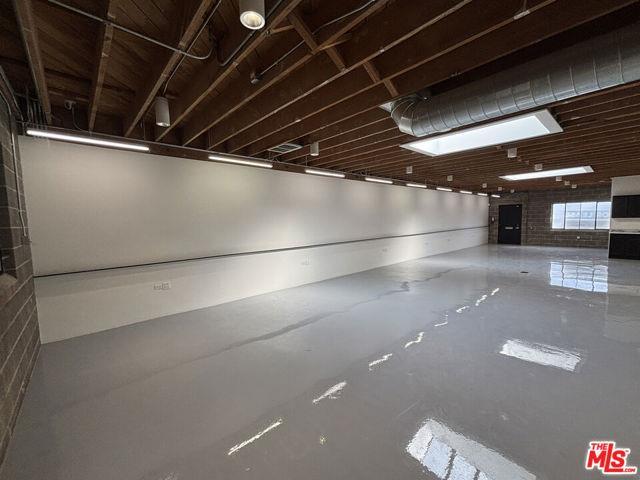 Building Photo - 3751 S Robertson Blvd