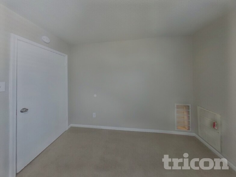 Building Photo - 6342 Briar Terrace Dr