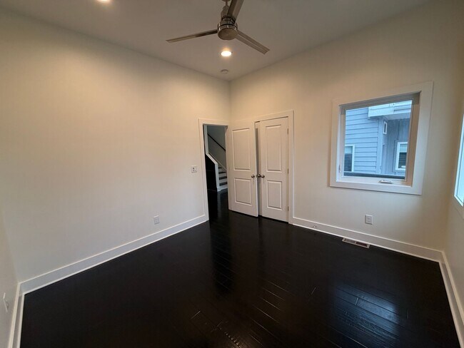 Building Photo - Beautiful Modern Home in Nashville Near the Fairgrounds