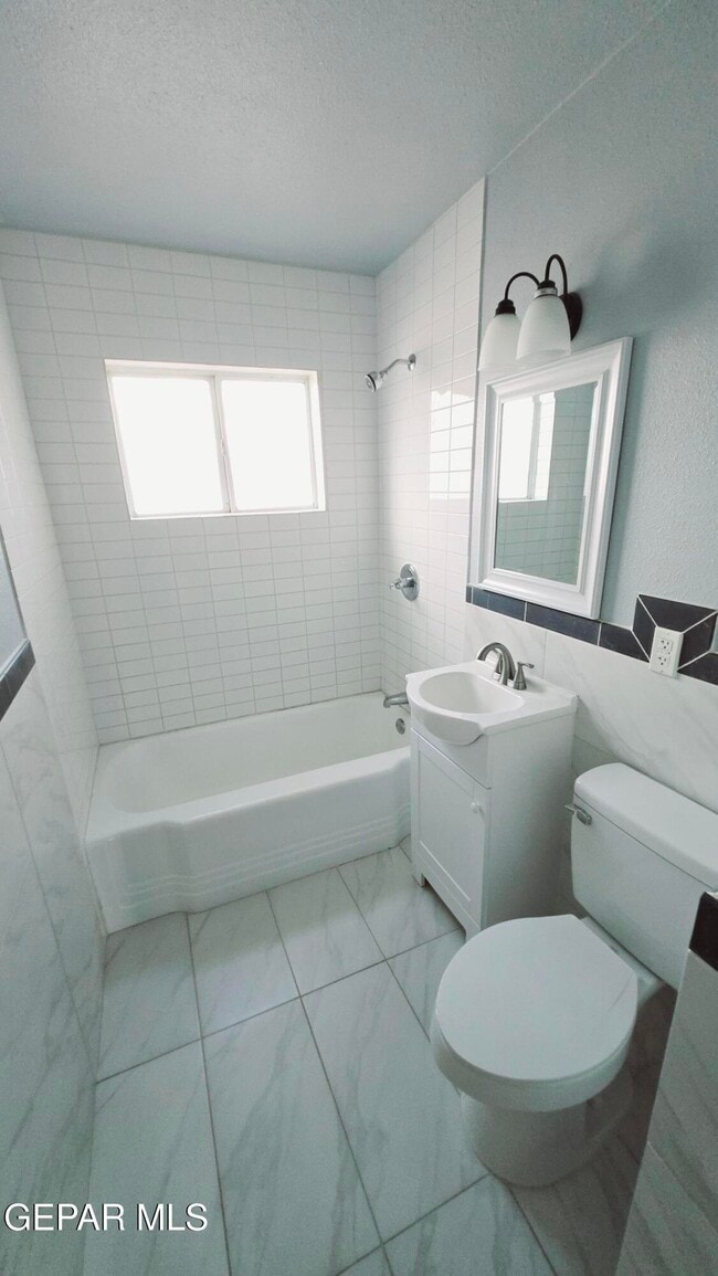 Building Photo - 5409 Timberwolf Dr