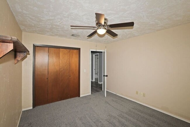 Building Photo - 7303 Calumet Pl