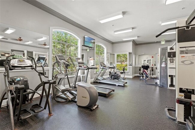 Building Photo - 4152 Central Sarasota Pkwy