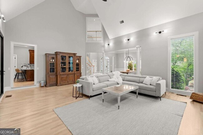 Building Photo - 1431 Waterford Green Dr