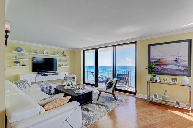 Building Photo - 5420 N Ocean Dr
