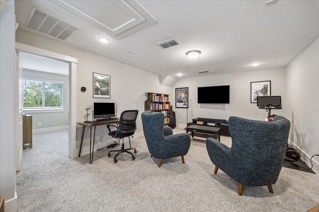 Building Photo - 1504 Callaking Pl