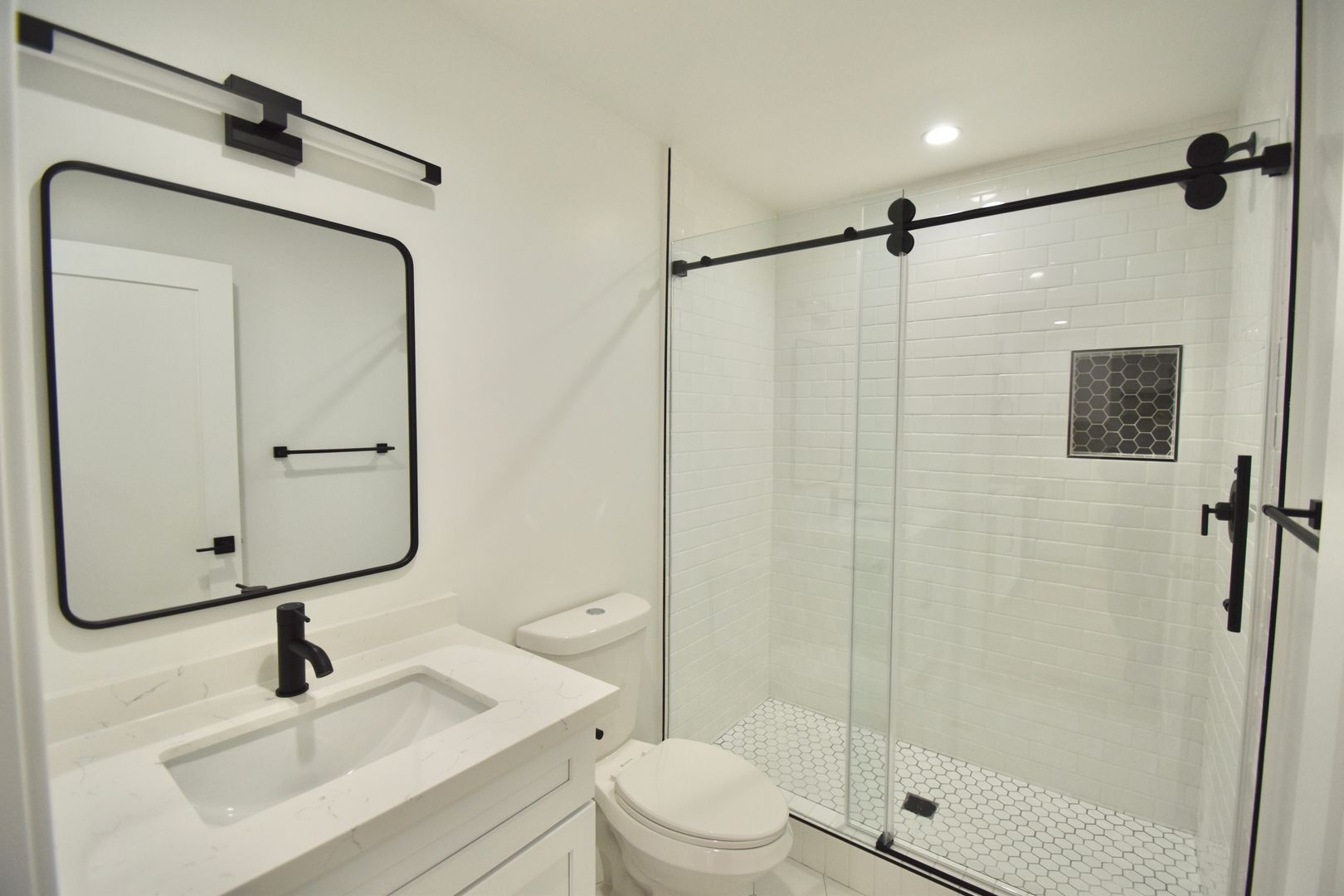 Building Photo - 14418 Dickens St