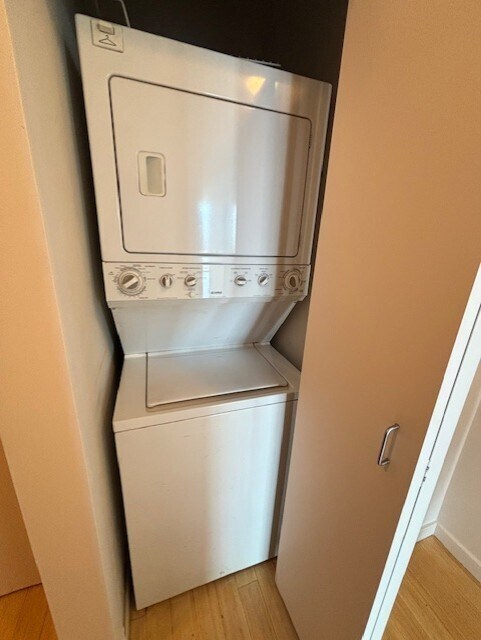 Building Photo - 1845 S Michigan Ave