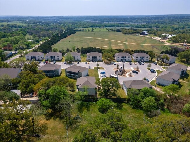 Building Photo - 304 Stubblefield Ln