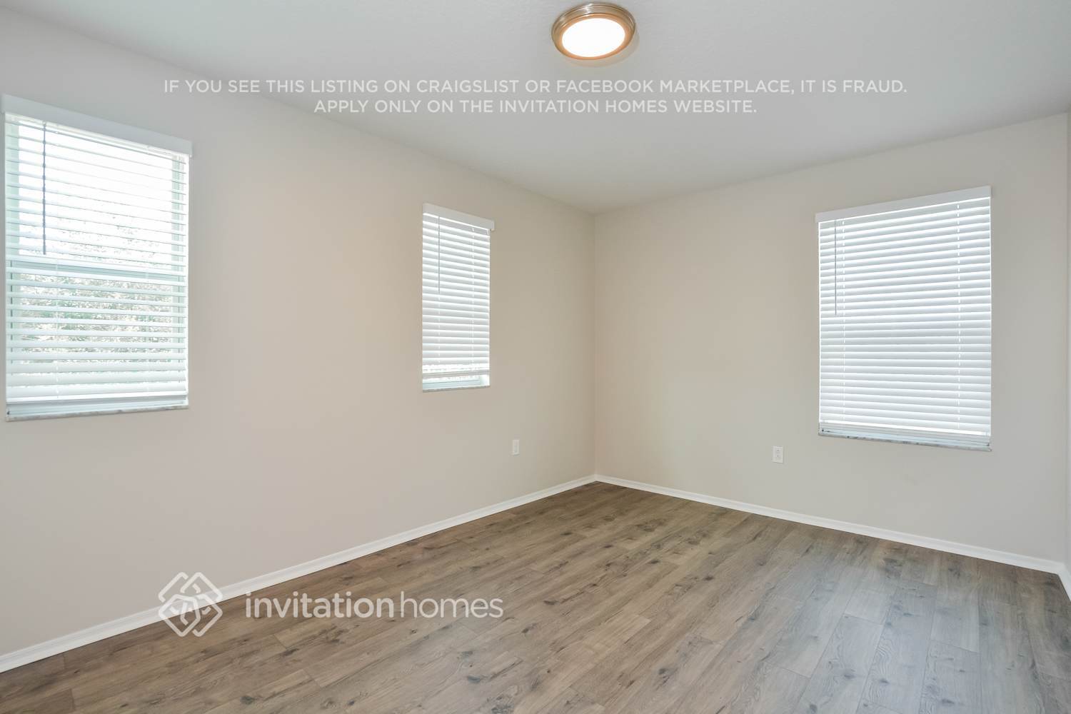 Building Photo - 13743 Laranja St